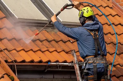 Démoussage et hydrofuge de toiture à Ocqueville