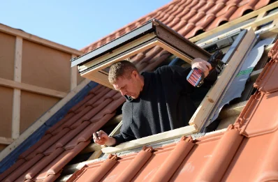 Pose de fenêtres de toit Velux à Ocqueville